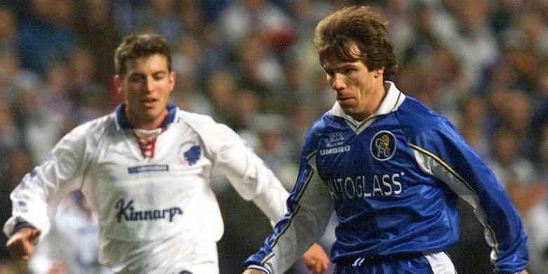 Gianfranco Zola menjadi salah satu andalan Chelsea pada era 90-an.