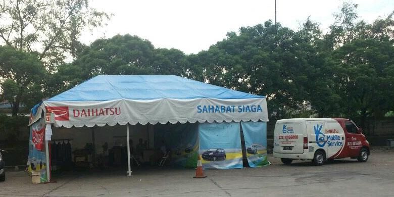 Posko siaga Daihatsu liburan Natal dan tahun baru KM 57 Cikampek.