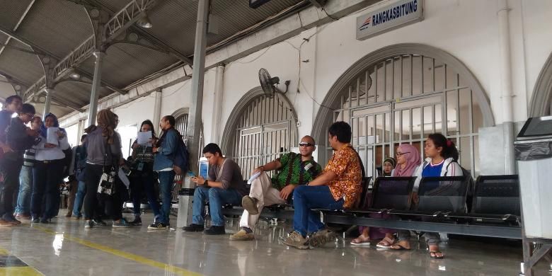 Kondisi Stasiun Rangkasbitung, Banten, Jumat (13/1/2017). Stasiun Rangkasbitung akan segera menjadi stasiun pemberangakatan KRL mulai Januari atau paling lambat awal Februari 2017.