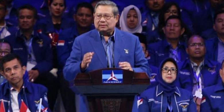 Ketua umum partai Demokrat Susilo Bambang Yudhoyono (SBY) saat orasi di Jakarta Convention Center, Jakarta, Selasa (7/2/2017). SBY menyampaikan pidato politik dalam rangkaian Dies Natalies ke 15 partai Demokrat yang diawali Rapimnas.