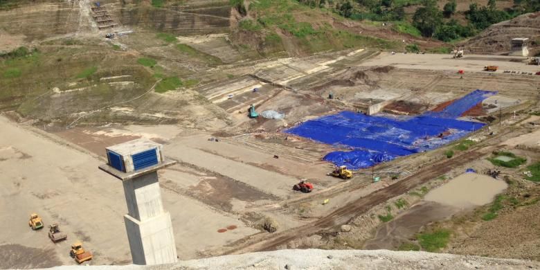 Progres Waduk Logung di Kudus, Jawa Tengah per 17 Februari 2017. Waduk ini baru 42 persen, ditarget selesai 2018 mendatang.