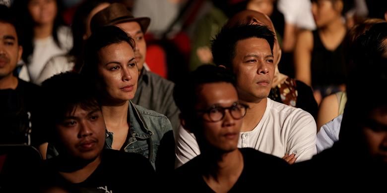Pasangan Sophia Latjuba dan Ariel Noah terlihat di Java Jazz Festival 2017 di JI Expo Kemayoran, Jakarta, Minggu (5/3/2017). Java Jazz Festival 2017 yang berlangusng selama tiga hari menampilkan musisi dari dalam dan luar negeri.