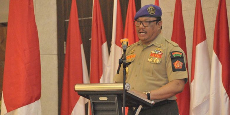 Anggota MPR Bahar Ngitung menegaskan Pancasila sebagai landasan hidup yang menyatukan perbedaan pada kegiatan Sosialisasi Empat Pilar MPR RI di Royal Hall, Ternate, Maluku Utara, Rabu (30/8/2017).