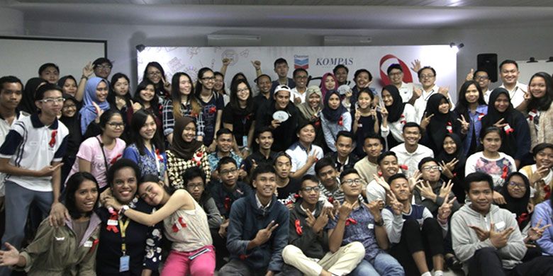 Chevron ajak anak muda mengubah stigma terhadap HIV/AIDS lewat acara ?Muda Peduli HIV? di kampus Universitas Multimedia Nusantara, Tangerang, Banten, Rabu (13/12/17).