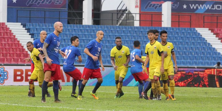 Mitra Kukar menjalani pertandingan persahabatan dengan Johor Darul Tazim.