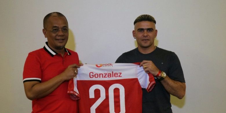 Madura United berhasil merekrut Cristian Gonzales dari Arema FC untuk kompetisi 2018. 