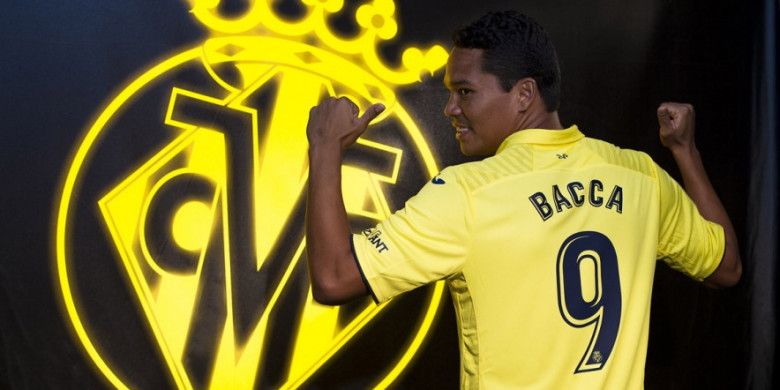 Carlos Bacca resmi dipinjamkan ke Villarreal dari AC Milan dengan opsi beli di akhir musim.