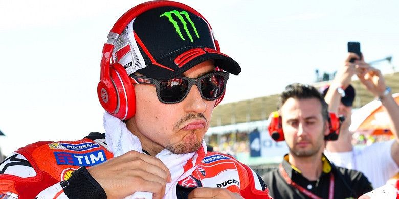 Jorge Lorenzo saat MotoGP Inggris di Sirkuit Silverstone, Minggu (27/8/2017).