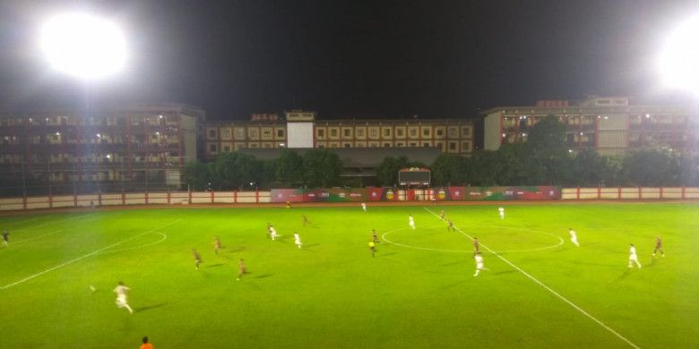 Suasana pertandingan Persija kontra timnas U-23 Korea Selatan di Stadion PTIK, Jakarta Selatan, Kamis (21/6/2018).
