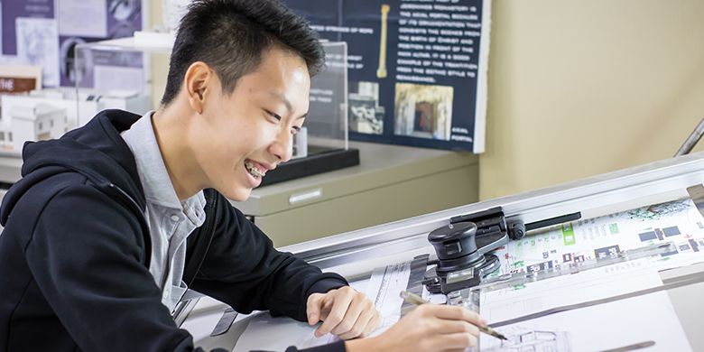 Jeremia Pasaribu, Architecture Program?15 , Delegation of Architecture Students from Indonesia at Live Design Discourse (LDD) Bangkok, 2018.
