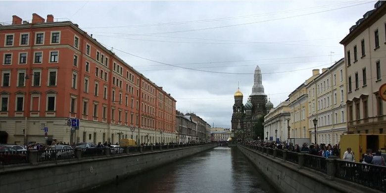 Suasana di salah satu sudut street market di Saint Petersburg, Rusia.