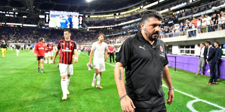 Pelatih AC Milan, Gennaro Gattuso, meninggalkan lapangan setelah laga International Champions Cup kontra Tottenham Hotspur di US Bank Stadium, Minneapolis, Minnesota, Amerika Serikat pada 31 Juli 2018.
