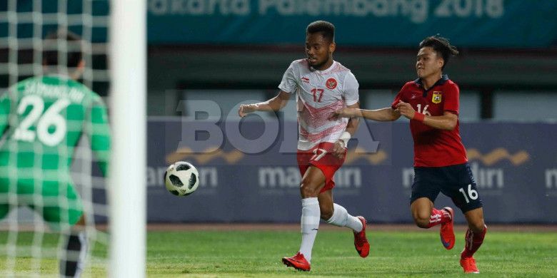 Aksi pemain sayap timnas u-23 Indonesia, Saddil Ramdani, saat menghadapi timnas u-23 Laos di babak penyisihan Grup A cabang sepak bola Asian Games 2018 di Stadion Patriot, Bekasi, Jumat (17/8/2018). 