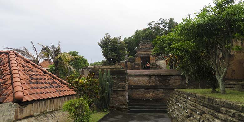 Sendang Seliran yang dibangun oleh Panembahan Senopati dan Ki Ageng Pemanahan merupakan bekas pemandian kerajaan.