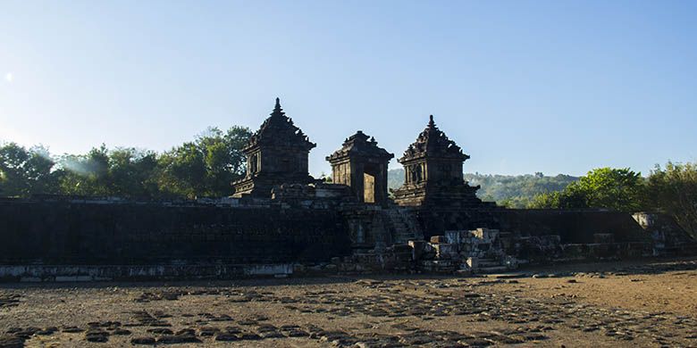 Kemegahan Candi Barong di Perbukitan Kecamatan Prambanan, Sleman, Yogyakarta.