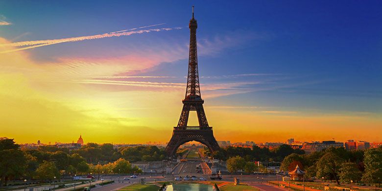 Menara Eiffel di Perancis