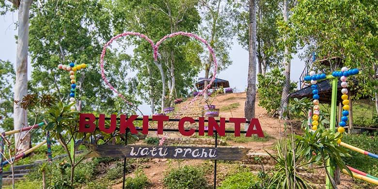 Bukit Cinta Watu Perahu, Klaten dengan banyak spot romantis nan instagramable