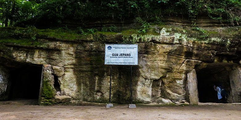 Gua Jepang di Berbah, Yogyakarta.