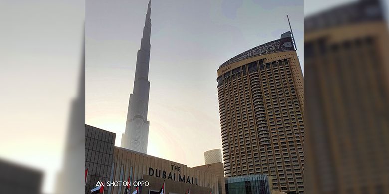 Burj Khalifa, difoto menggunakan Oppo 17 Pro
