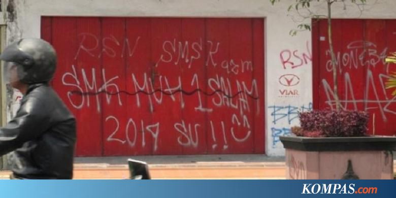 Halte Setiabudi Jadi Sasaran Aksi Vandalisme