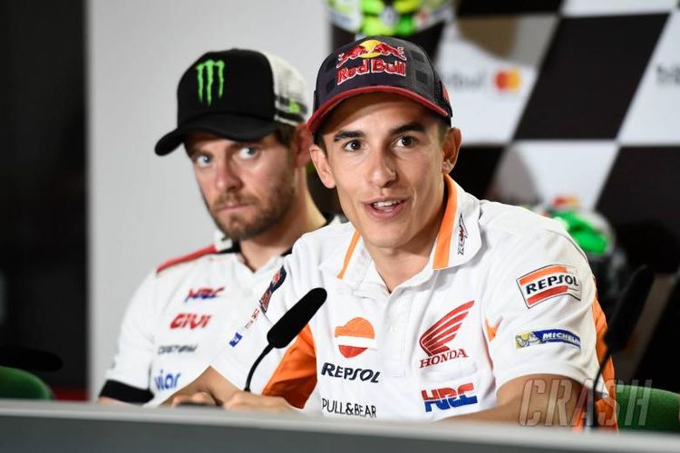 Marc Marquez sebut Rossi kehilangan kesempatan merebut Juara Dunia musim 2017 ini karena cedera.