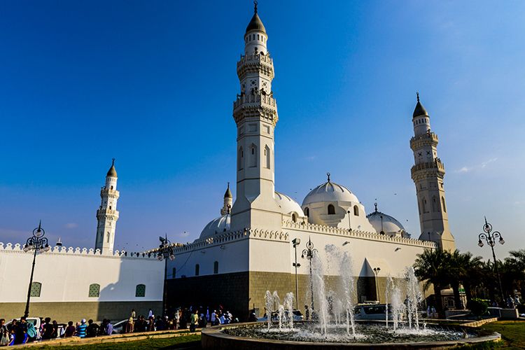 Masjid Quba, masjid pertama di dunia.
