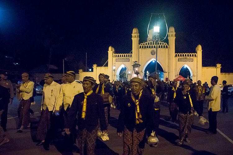 Malam Selikuran, Tradisi Unik Keraton Surakarta Sambut 