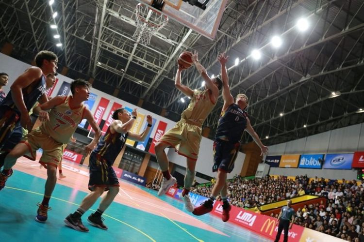  Tim basket putra Institut Teknologi Harapan Bangsa (ITHB) Bandung mengandaskan perlawanan Universitas Pelita Harapan  Jakarta dengan skor 72-69, sekaligus mengubur ambisi tim ibu kota tersebut dalam upaya  untuk mempertahankan gelar juara .
