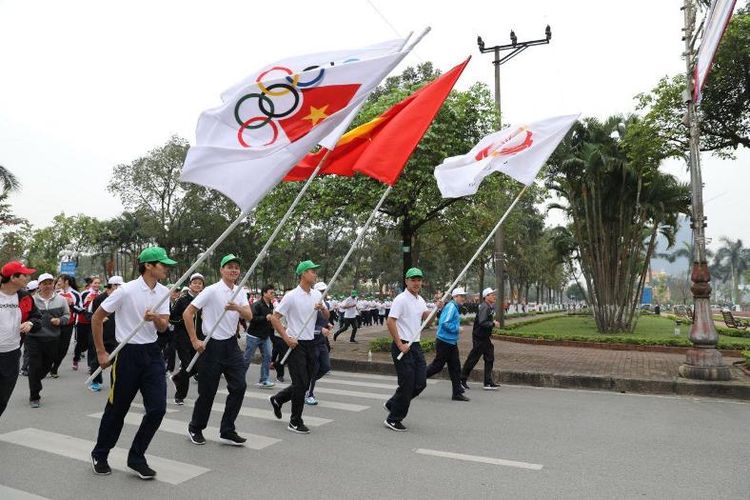 Persiapan start 18th Asian Games Fun Run di Bac Ninh, Vietnam, Minggu (11/3/2018) dalam rangka sosialisasi Asian Games 2018 yang diselenggakan OCA diikuti 3.000 pelari dan 600 pelajar.
