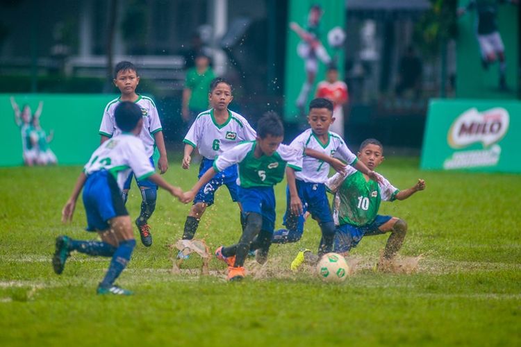 Sebanyak 16 tim terbaik yang lolos babak kualifikasi dari kota Makassar, Bone, Bantaeng, dan Parepare siap unjuk gigi dalam memperebutkan gelar juara MILO Football Championship Makassar 2019.
 