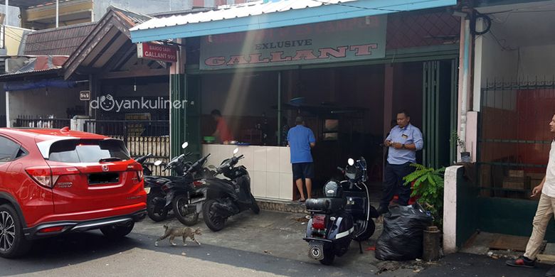 Bakso Sapi Exclusive Gallant 999 Sunter beralamat di Jalan Sunter Hijau Raya, Jakarta Utara.