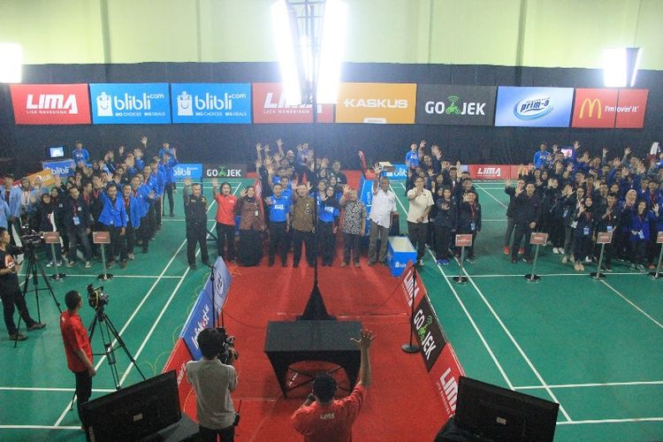 Bandung merupakan kota kedua dalam pergelaran LIMA Badminton Season 6. Kompetisi bulu tangkis antarmahasiswa ini digelar di GOR Lodaya, Bandung, 8-14 Maret 2018 dengan titel LIMA Badminton: Blibli.com West Java Conference (WJC) 2018.