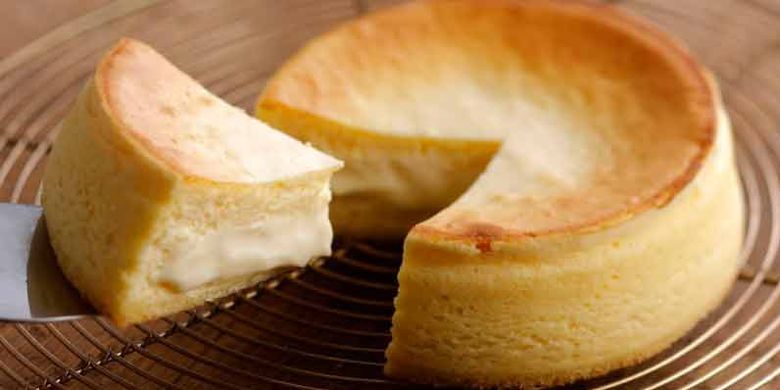 Cheesecake di Prefektur Nagasaki, Jepang sekarang berevolusi menjadi Fondant Fromage yang sangat digemari. 