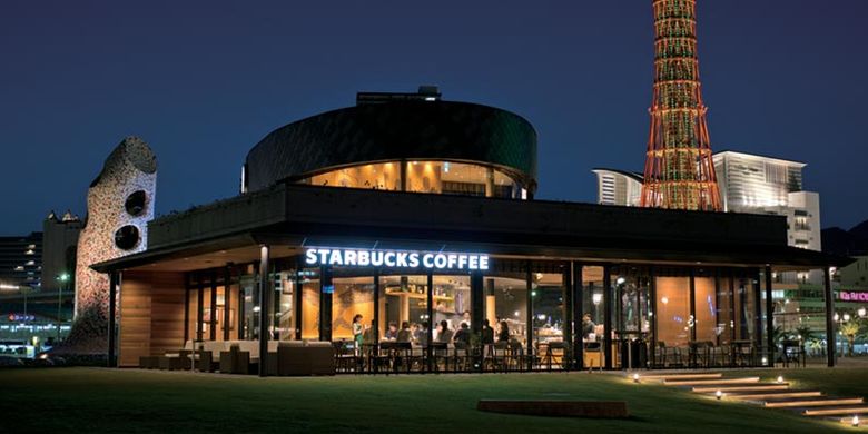 Starbucks Kobe Meriken Park terletak di dalam Taman Meriken, Kobe, Jepang. Gerai Starbucks ini memiliki konsep Kobe Harbor Coffee Cruise, di mana setiap penjunjung seakan diajak berlayar berkat desain ruangan yang dibuat seperti kapal pesiar sambil menikmati kopi.