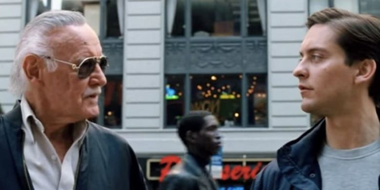 Stan Lee saat beradu akting dengan Tobey Maguire dalam film Spider-Man 3 (2007).