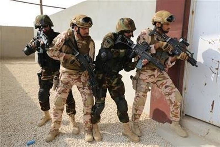 Tentara khusus Pakistan bersama pasukan militer Arab Saudi saat menjalan latihan gabungan anti-teroris di Riyadh.