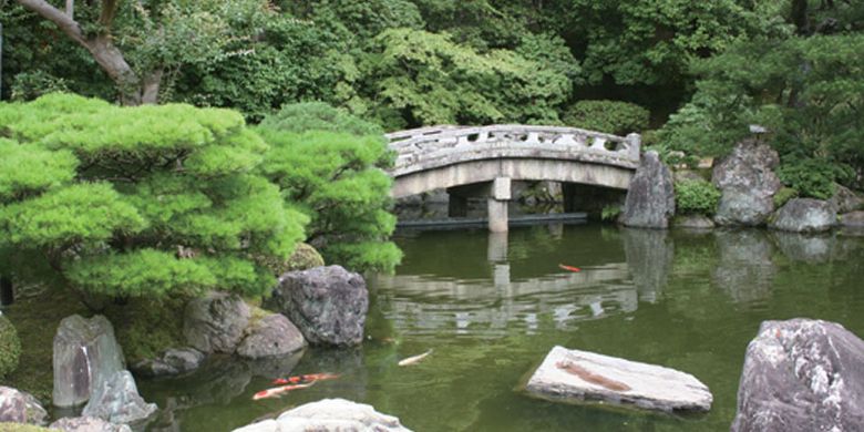 Taman Yuzen-en di Kyoto, Jepang.