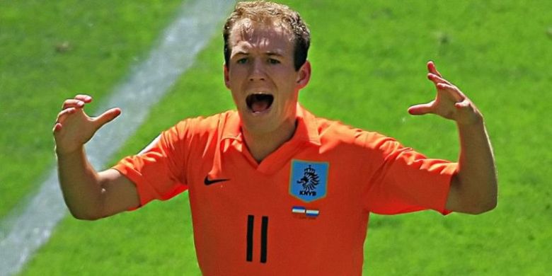 Ekspresi Arjen Robben setelah mencetak gol untuk timnas Belanda ke gawang Serbia & Montenegro di partai Piala Dunia 2006 di Leipzig, 11 Juni 2006.