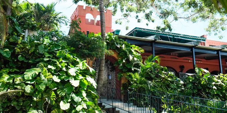 Old Fort Bay Club Entrance di Bahama.