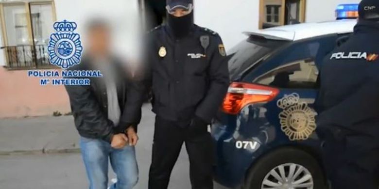 Kepolisian Spanyol menggelandang seorang pria yang menjadi pelaku perdagangan dua remaja asal Romania di Zamora.