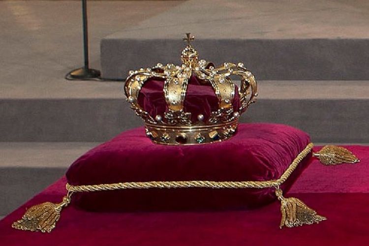 Mahkota kerajaan Belanda.