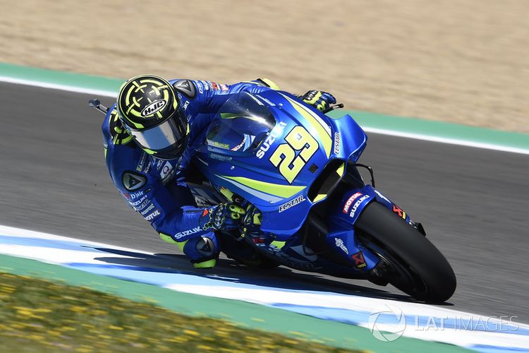 Pebalap Suzuki Ecstar Andrea Iannone