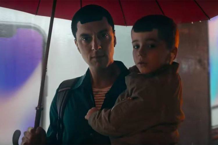 Iklan Samsung terbaru menyindir kasus baterai yang menimpa iPhone buatan Apple