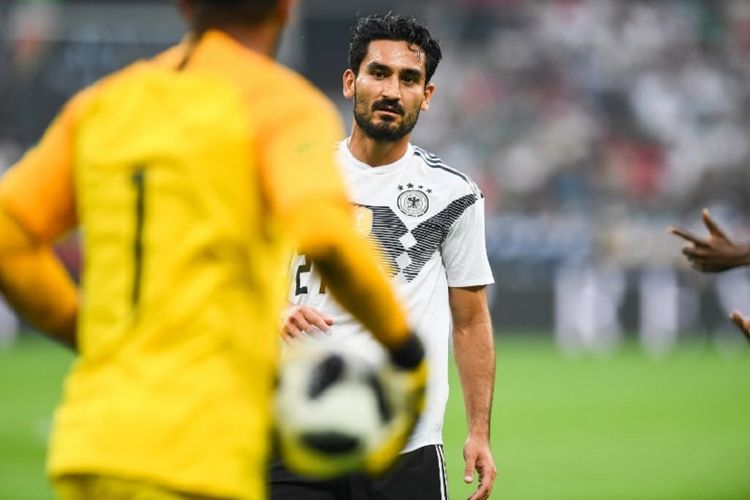 Gelandang timnas Jerman, Ilkay Guendogan, tampak kecewa gagal menjebol gawang Arab Saudi pada laga uji coba di Leverkusen, 8 Juni 2018. 