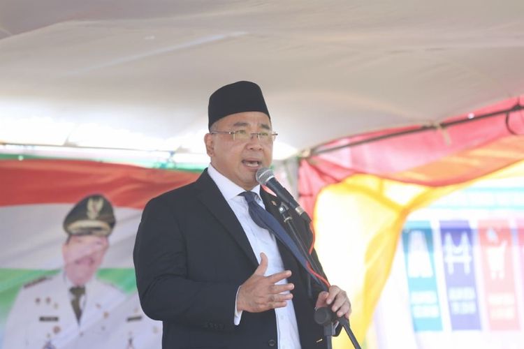 Menteri Desa, Pembangunan Daerah Tertinggal, dan Transmigrasi (Mendes PDTT) Eko Putro Sandjojo meresmikan sejumlah proyek pembangunan sebagai pendorong kesejahteraan masyararakat transmigran di Kota Terpadu Mandiri (KTM) Lagita di Kawasan Transmigrasi, Kabupaten Bengkulu Utara, Bengkulu, Jumat (3/8/2018).