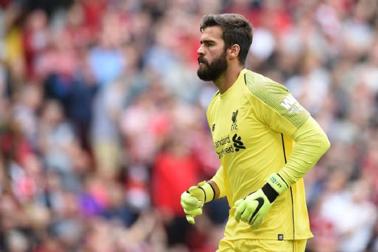 Alisson Becker melakoni debut bersama Liverpool pada ajang Premier League kontra West Ham United di Stadion Anfield, 12 Agustus 2018. 