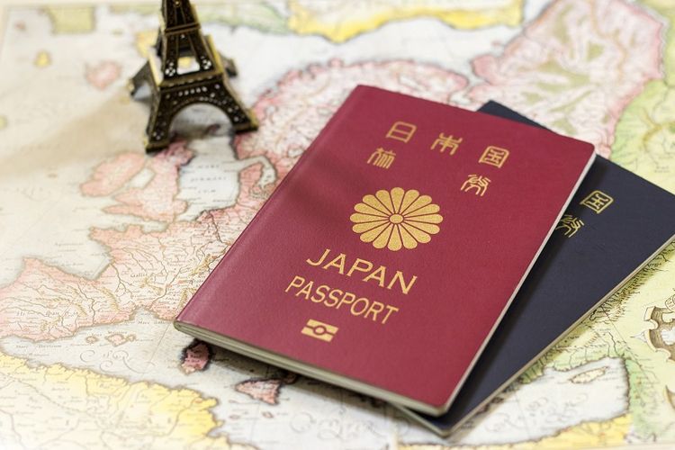 Paspor Jepang.
