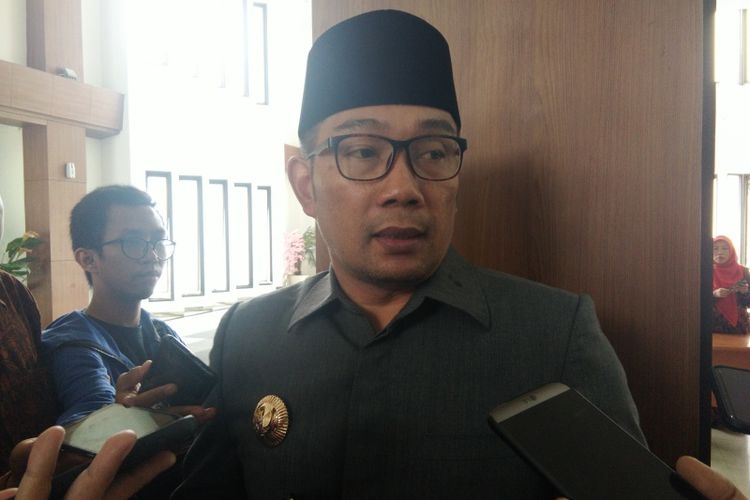 Gubernur Jawa Barat Ridwan Kamil saat ditemui di Gedung DPRD Jabar, Jalan Diponegoro, Senin (22/10/2018).