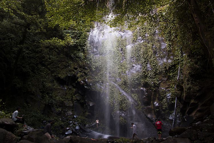 lokasi air terjun yang masih sangat alami di hutan Kawasan Ekosistem lauser (KEL) Soraya, Kota Subulussalam, Aceh, Kamis (10/01/2018).