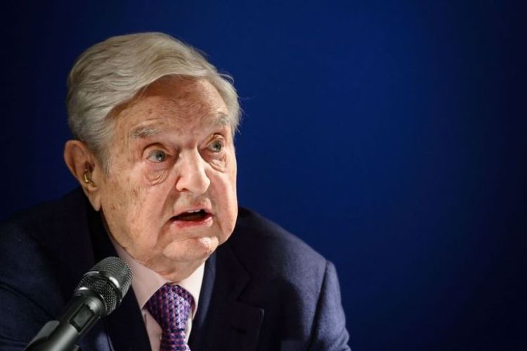 Miliarder asal Amerika Serikat George Soros menyampaikan pernyataan di Forum Ekonomi Dunia, di Davos, Swiss, Kamis (24/1/2019). (AFP/FABRICE COFFRINI)